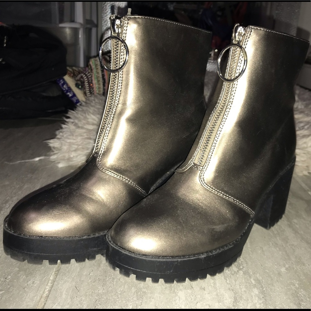 O-Ring Chunky Bootie